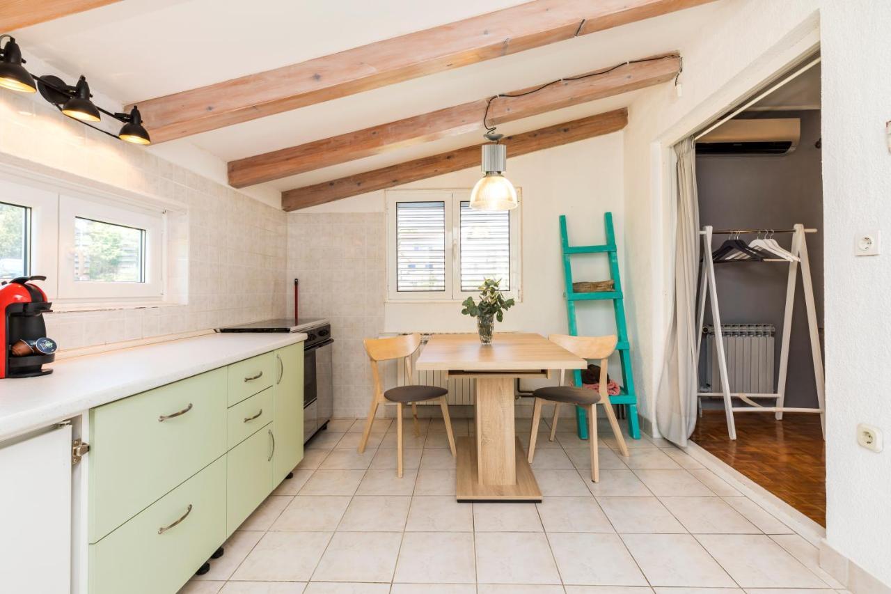 Alaburic Rooms & Apartment Mali Lošinj Eksteriør billede
