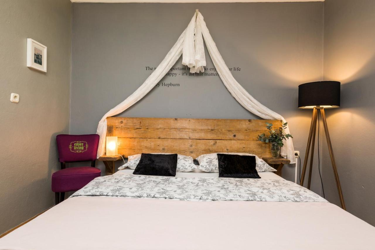 Alaburic Rooms & Apartment Mali Lošinj Eksteriør billede