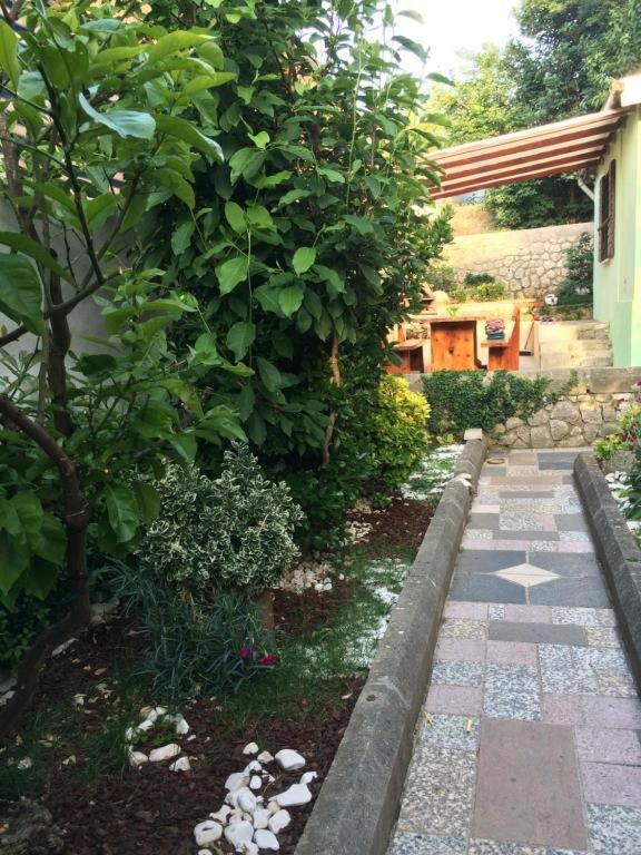 Alaburic Rooms & Apartment Mali Lošinj Eksteriør billede